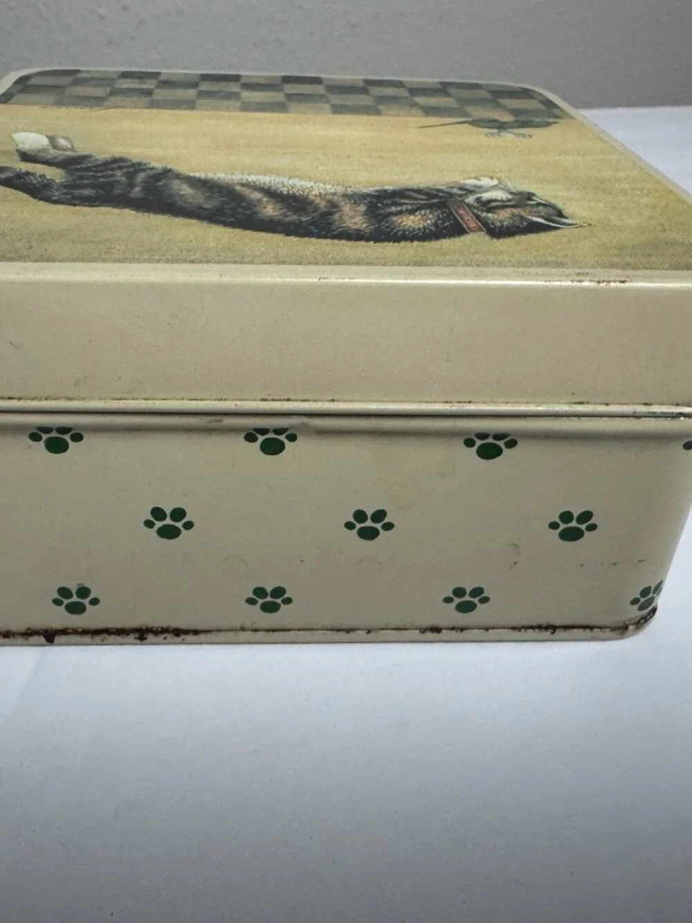 Vintage 1982 Lowell Herrero Leaping Cat Metal Storage Box